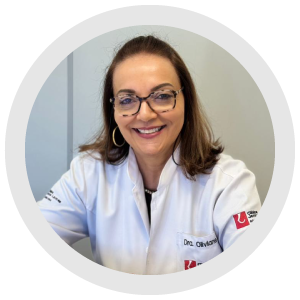 Dra. Oliviane Basílio D’Oliveira de Teixeira | Clínica Janice Lamas