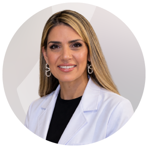 Dra. Renata Ravazzi Estrela | Clínica Janice Lamas